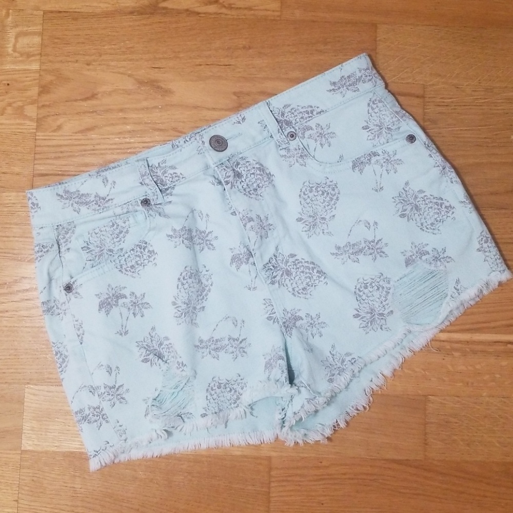 3/$25 💰 Pineapple Print High Waisted Demin Shorts